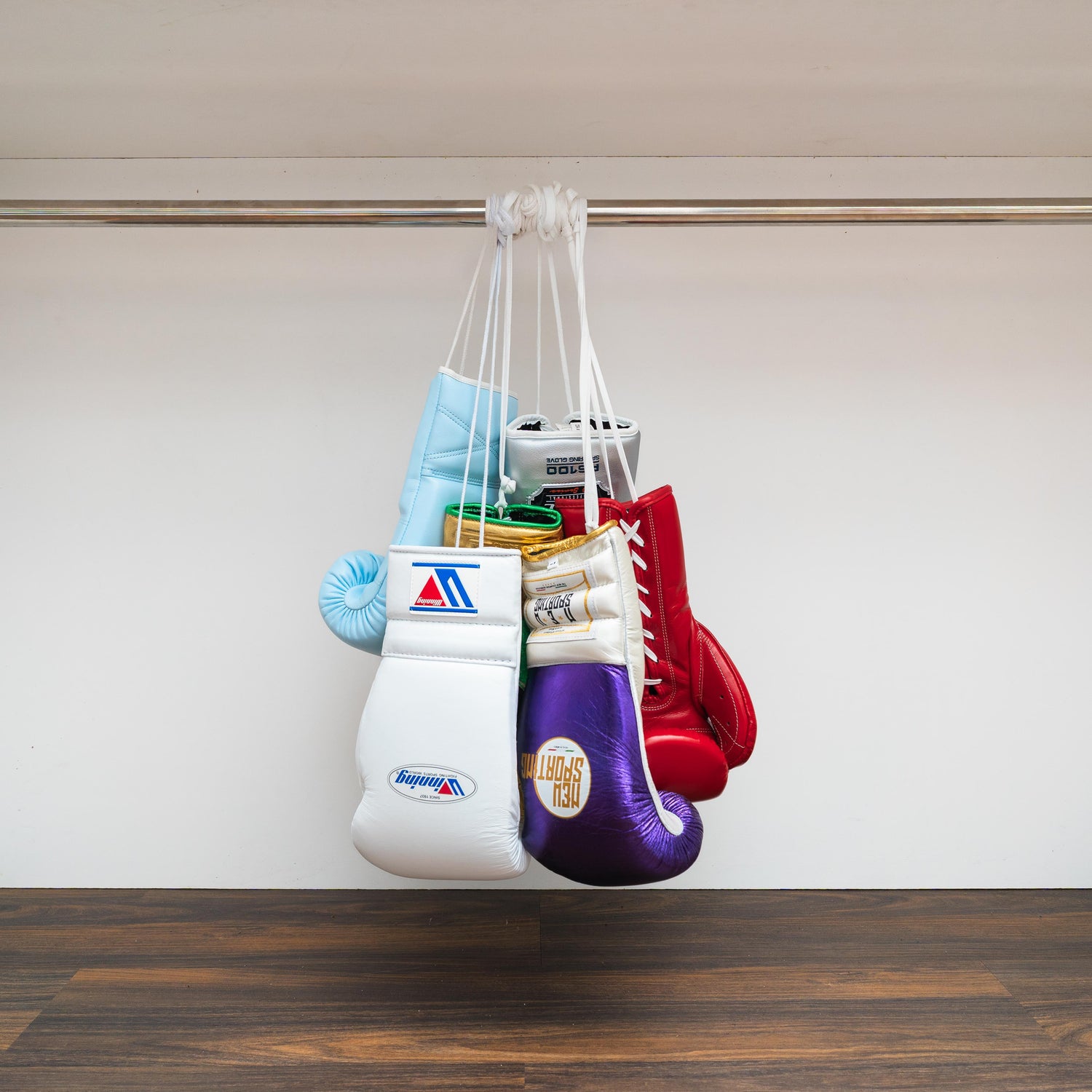 PREMIUM BOXING GLOVES